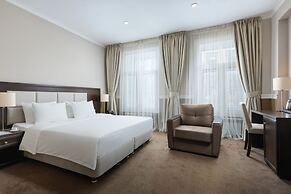 MIRROS Hotel Moscow Kremlin