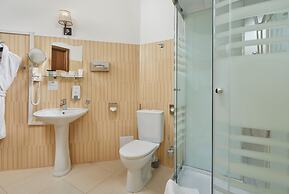 MIRROS Hotel Moscow Kremlin