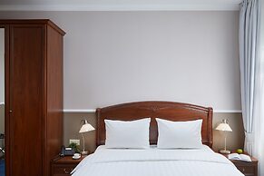 MIRROS Hotel Moscow Kremlin