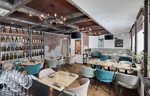 MIRROS Hotel Moscow Kremlin