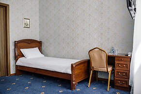 MIRROS Hotel Moscow Kremlin