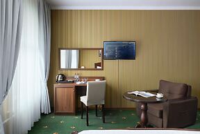 MIRROS Hotel Moscow Kremlin