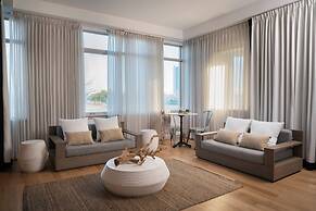 Bungalow Hotel