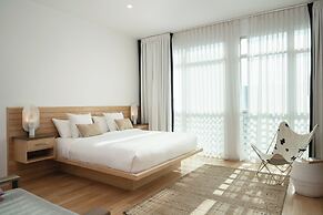 Bungalow Hotel