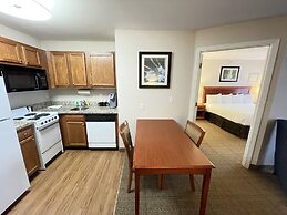 Smart Suites, Ascend Hotel Collection