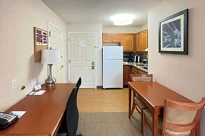 Smart Suites, Ascend Hotel Collection