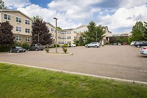 Smart Suites, Ascend Hotel Collection