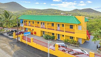 Bahia Apartments & Diving