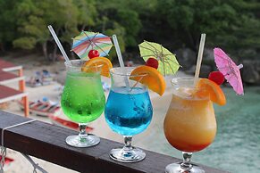 Bahia Apartments & Diving