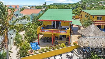 Bahia Apartments & Diving