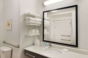 Hampton Inn & Suites Deland