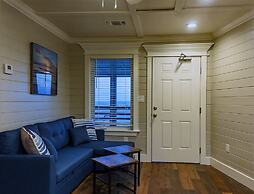 Blue Dolphin Inn and Cottages