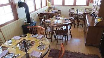 Fairmount Bed & Breakfast