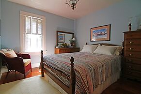 Fairmount Bed & Breakfast