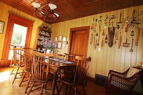 Fairmount Bed & Breakfast