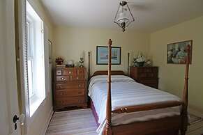 Fairmount Bed & Breakfast