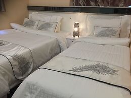 Seasons Hotel - Causeway Bay