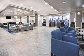 La Quinta Inn & Suites by Wyndham Victoria - South