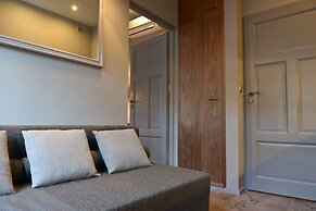 La Gioia Grey Stylish Apartments