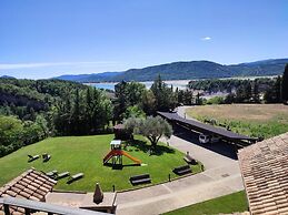 Casas Pirineo Aínsa: Historic Palace & Garden