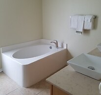 Turnberry Reserve by Management 35