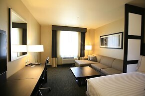 Holiday Inn Express & Suites Anaheim Resort Area by IHG
