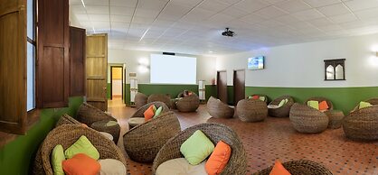 Magic Natura Animal, Waterpark & Polynesian Resort