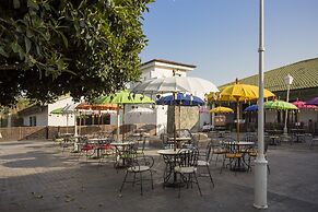 Magic Natura Animal, Waterpark & Polynesian Resort