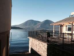 Lake Marina Inn