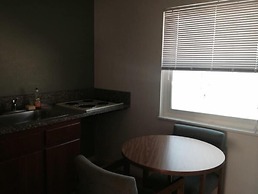 Lake Marina Inn