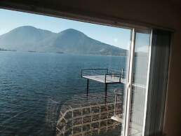 Lake Marina Inn