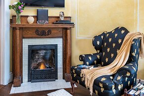 Abbington Green Bed & Breakfast Inn