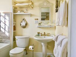 Abbington Green Bed & Breakfast Inn