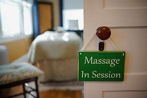 Abbington Green Bed & Breakfast Inn