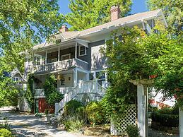 Abbington Green Bed & Breakfast Inn