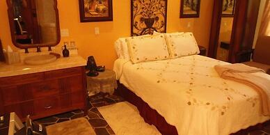 The Collins Inn and Seaside Cottages - Adults Only