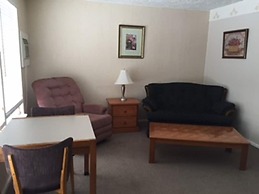 Trail Motel & RV Park