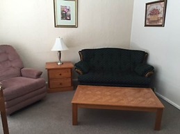 Trail Motel & RV Park