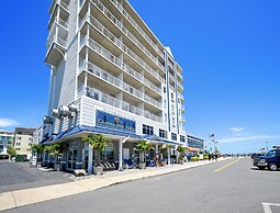 Commander Hotel & Suites