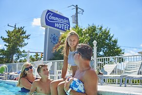 Commander Hotel & Suites