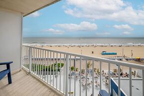 Commander Hotel & Suites