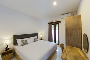 Odika Lovina House and Villa