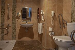 Kolin Hotel Spa & Convention Center