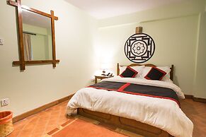 Khwapa Chhen Guest House and Restaurant