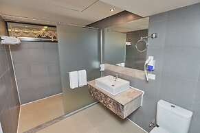 Jasmine Palace Resort & Spa