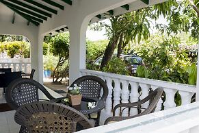 Le Manglier Guest House