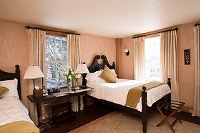 The Old Inn On The Green