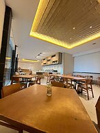 ILLIRA Lite Praya Lombok