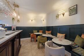 Florence House Hotel & Restaurant