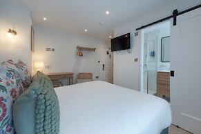 Florence House Hotel & Restaurant